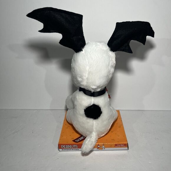 Halloween Peanuts Animated Musical Snoopy Plush w/Bat ears Plays - READ - Picture 4 of 6